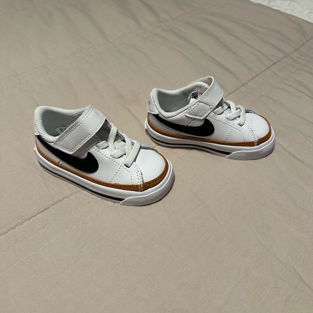 Nike Toddler Court Legacy Sneakers